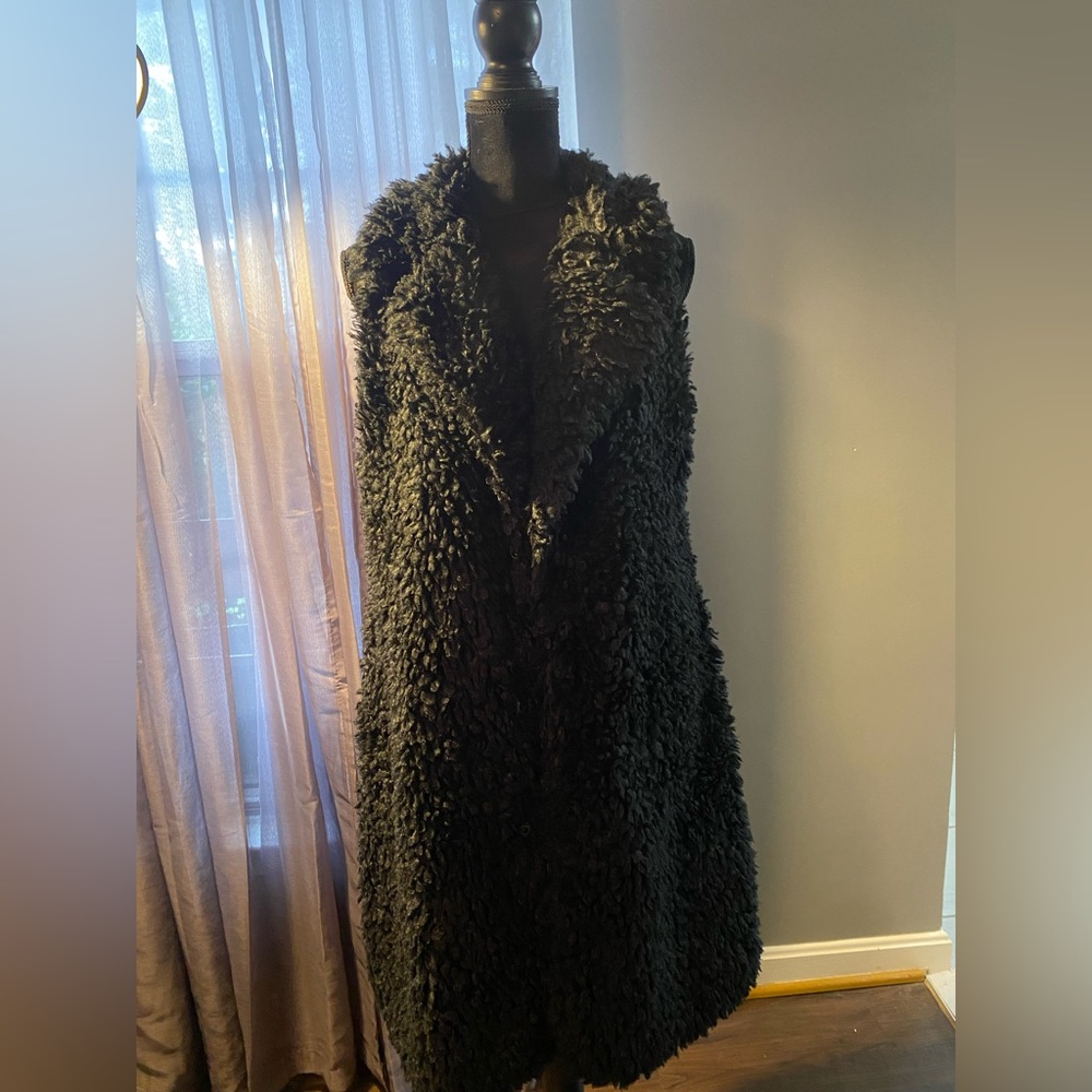Sleeveless teddy trench